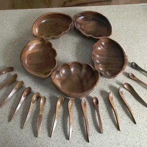 Wooden salad bowel set with spoon